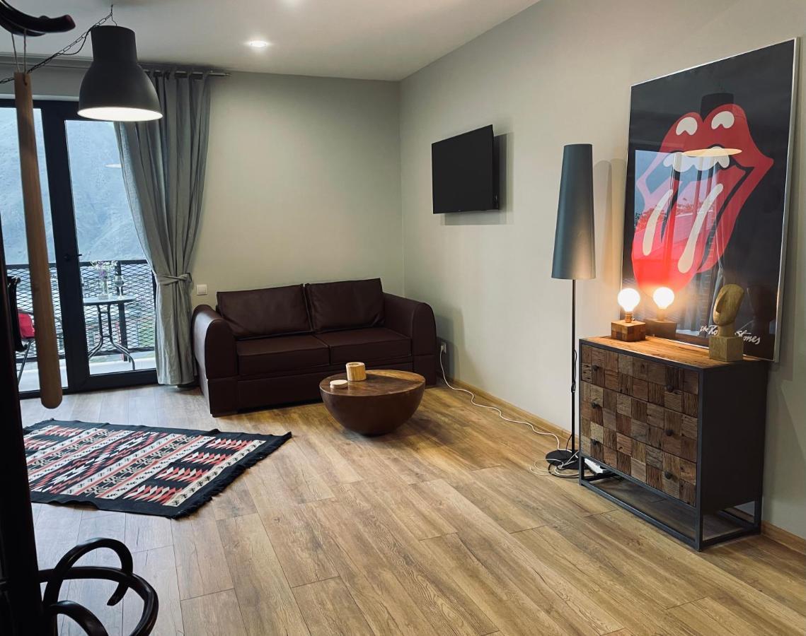 Kazbegi Stylish Apartment Exterior photo